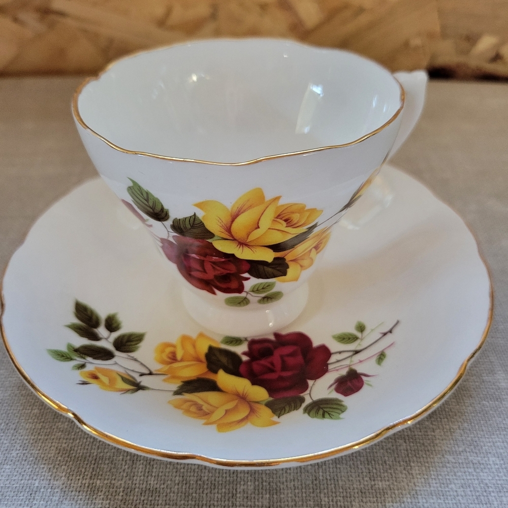 Vintage Rose Teacup and Saucer Set(T13)